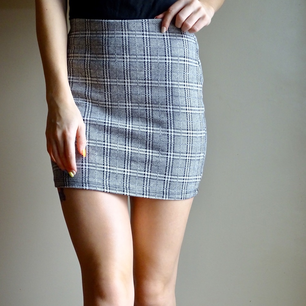 Forever 21 Plaid Holiday Skirt